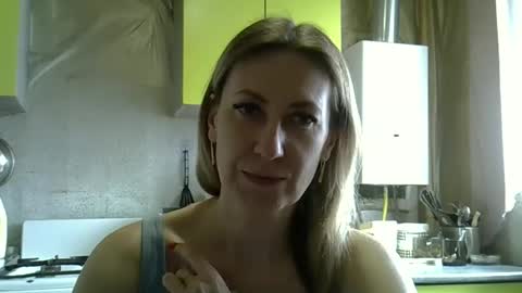 AshleyXHoney online show from March 18, 8:31 am