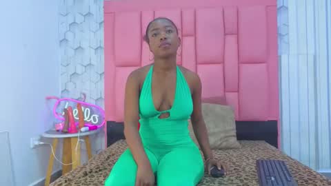 ashlleyray online show from March 24, 7:31 pm