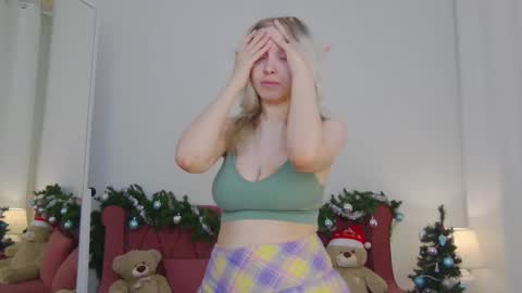 ashly_cherry online show from December 3, 11:11 am