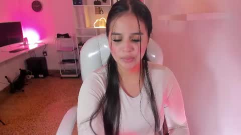 Ashly online show from July 24, 1:19 pm