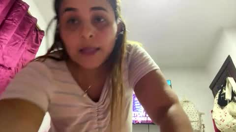 ashly_paez123 online show from April 24, 2:24 am