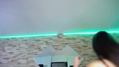 Snapshot of ashlye_hill chatting on February 26, 4:30 am Ashlye online show from February 26, 4:30 am