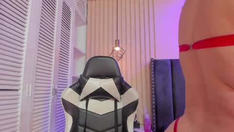 ashlye_miller_ online show from June 3, 7:52 pm