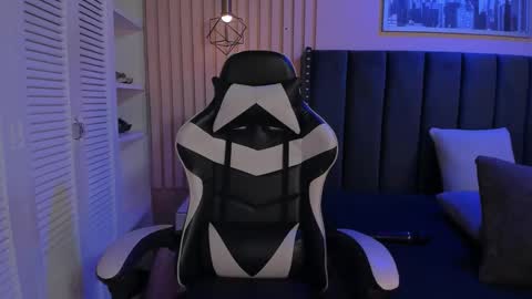 ashlye_miller_ online show from January 10, 4:29 am