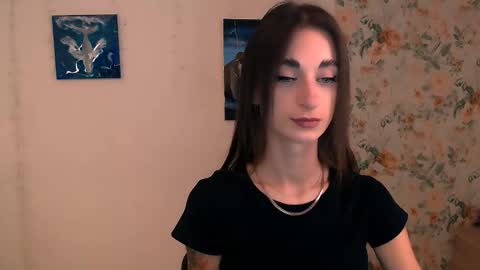 Snapshot of asia_n_ chatting on October 9, 6:52 am asia_n_ online show from October 9, 6:52 am