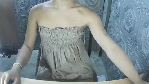 asian_kellyxxx online show from January 14, 10:29 pm