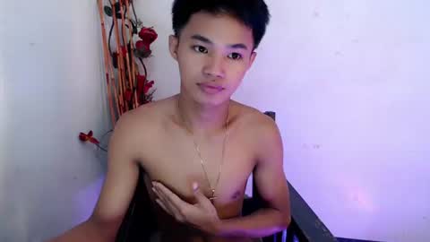 asian_lover05 online show from February 14, 12:46 am