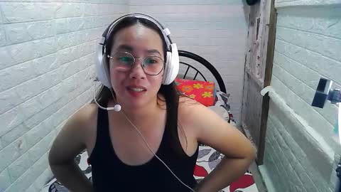 Snapshot of asian_sexydimples chatting on October 12, 2:26 am Trixie online show from October 12, 2:26 am