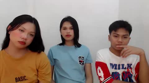   online show from March 3, 8:16 am