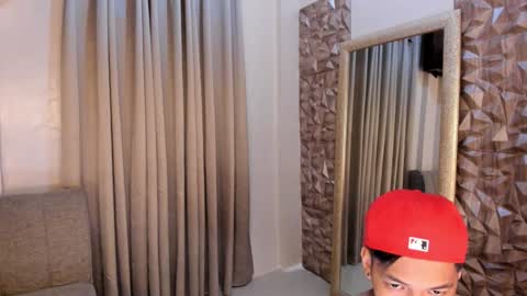 VICTORIA SCOTT online show from February 4, 12:40 am