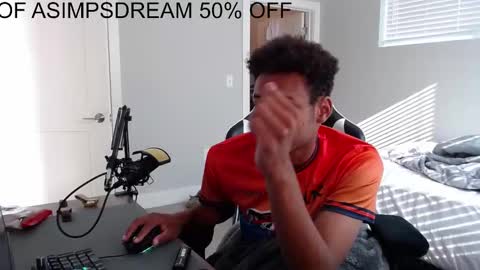 Snapshot of asimpsdream chatting on September 19, 1:59 pm asimpsdream online show from September 19, 1:59 pm