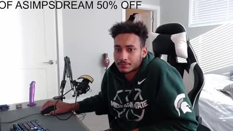 Snapshot of asimpsdream chatting on October 12, 1:48 pm asimpsdream online show from October 12, 1:48 pm