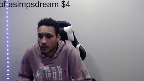 Snapshot of asimpsdream chatting on February 26, 2:49 pm asimpsdream online show from February 26, 2:49 pm