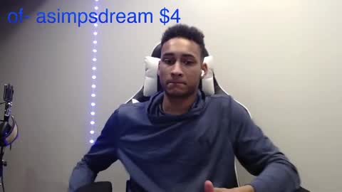 Snapshot of asimpsdream chatting on January 20, 2:22 am asimpsdream online show from January 20, 2:22 am