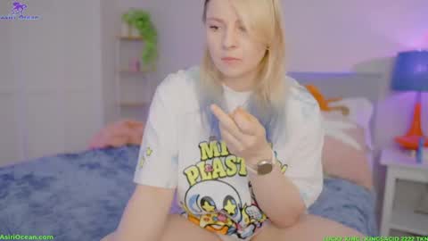 Asiri   pronounced Ah-siri Please no nicknames   3 online show from April 10, 6:12 pm