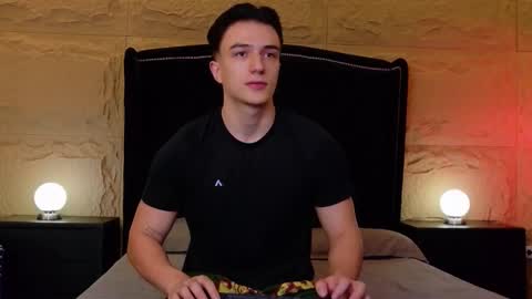 Aslan  online show from April 13, 3:00 am