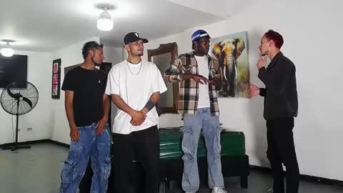 THOMAS AND DAMIAND online show from September 14, 6:20 pm