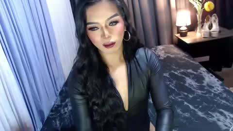 Snapshot of asmodeus_daughter chatting on October 15, 6:42 pm Margaux Miller online show from October 15, 6:42 pm