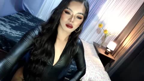 Snapshot of asmodeus_daughter chatting on March 6, 8:16 pm Margaux Miller online show from March 6, 8:16 pm