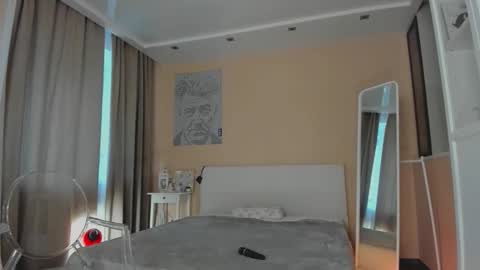 Sasha online show from October 28, 7:42 am