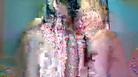 FLORAH DANIEL online show from December 16, 6:36 pm