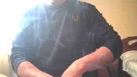 Snapshot of astelover chatting on January 5, 2:52 pm astelover online show from January 5, 2:52 pm