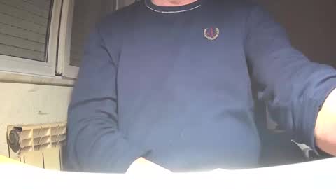 Snapshot of astelover chatting on March 4, 9:11 pm astelover online show from March 4, 9:11 pm