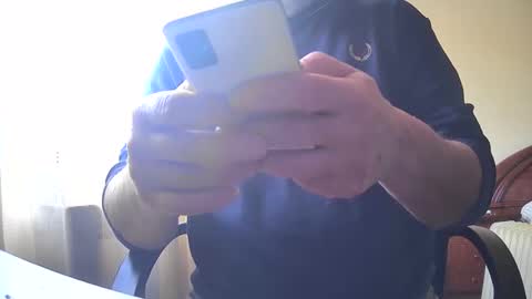 Snapshot of astelover chatting on March 9, 9:35 am astelover online show from March 9, 9:35 am