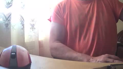 Snapshot of astelover chatting on September 14, 12:39 pm astelover online show from September 14, 12:39 pm