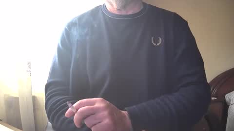 Snapshot of astelover chatting on December 23, 4:17 pm astelover online show from December 23, 4:17 pm