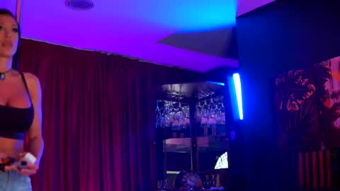 Astrid online show from March 27, 9:05 pm