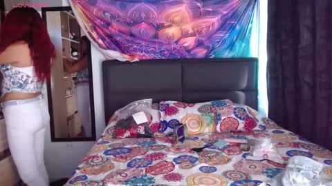 Snapshot of atena_messy chatting on October 18, 6:34 pm atena messy online show from October 18, 6:34 pm
