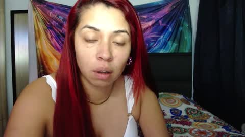 Snapshot of atena_messy chatting on October 22, 1:20 am atena messy online show from October 22, 1:20 am
