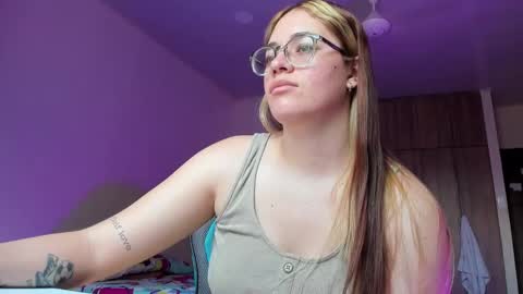 atenas online show from March 6, 7:10 pm