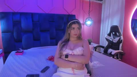 Snapshot of atenea_cute21 chatting on September 12, 4:03 am Athenea online show from September 12, 4:03 am