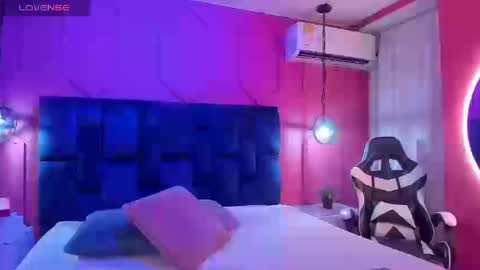 Snapshot of atenea_cute21 chatting on September 20, 3:53 am Athenea online show from September 20, 3:53 am