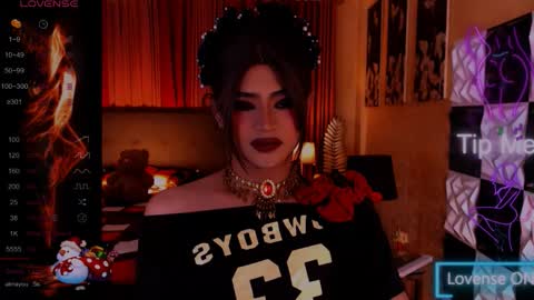 athisamoore online show from January 14, 6:49 pm