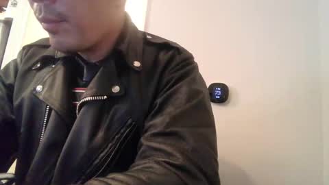 Atlleather1 online show from May 17, 4:16 pm