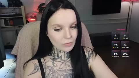 online every day between 10am-23pm online show from August 5, 4:20 am