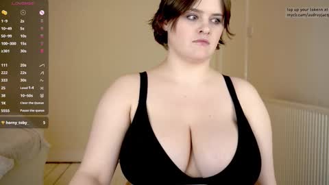 Audrey Jacq online show from December 22, 4:47 pm