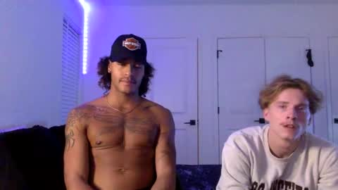 augiexrated online show from February 2, 4:20 am