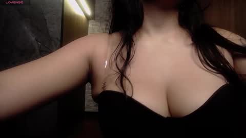 aura_cute_ online show from March 5, 4:10 am