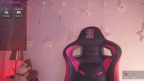 aura_rouss online show from January 8, 1:00 am