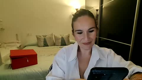 aurasensual69 online show from June 15, 10:57 pm