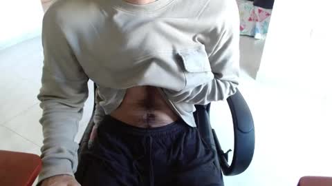 Aureliano online show from April 18, 10:10 pm