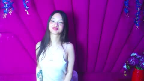 aurora online show from April 14, 5:49 pm