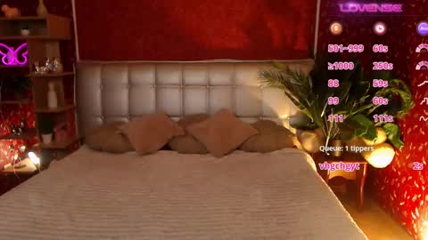 Aurora online show from March 12, 6:00 pm