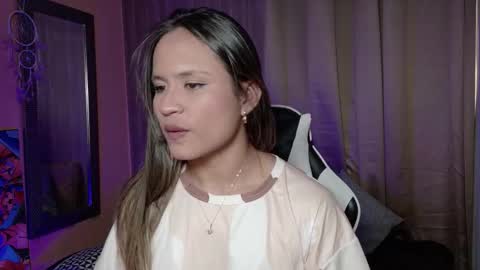 aurora_collins08 online show from November 25, 5:45 pm