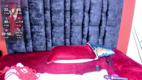 AURORA online show from October 30, 2:17 pm