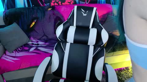 AURORA NATSUKI online show from January 17, 10:24 am